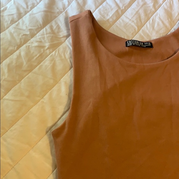 Sleeveless top - Picture 2 of 2